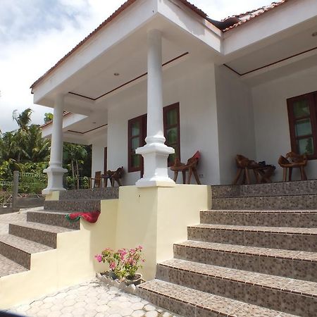 Karimunjannah House Hotel Karimunjawa Exterior photo